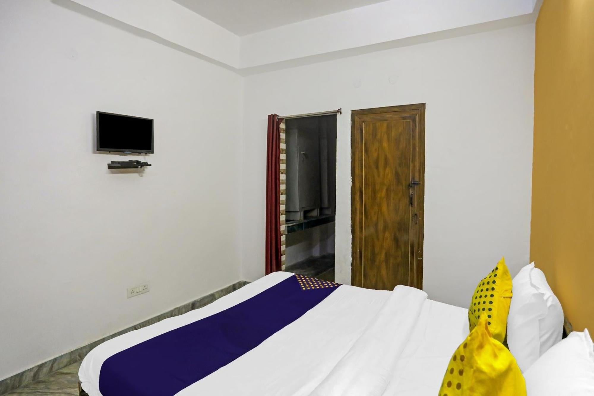 SPOT ON 78763 Raj Hotel Vip Kālkāji Devi Exterior foto