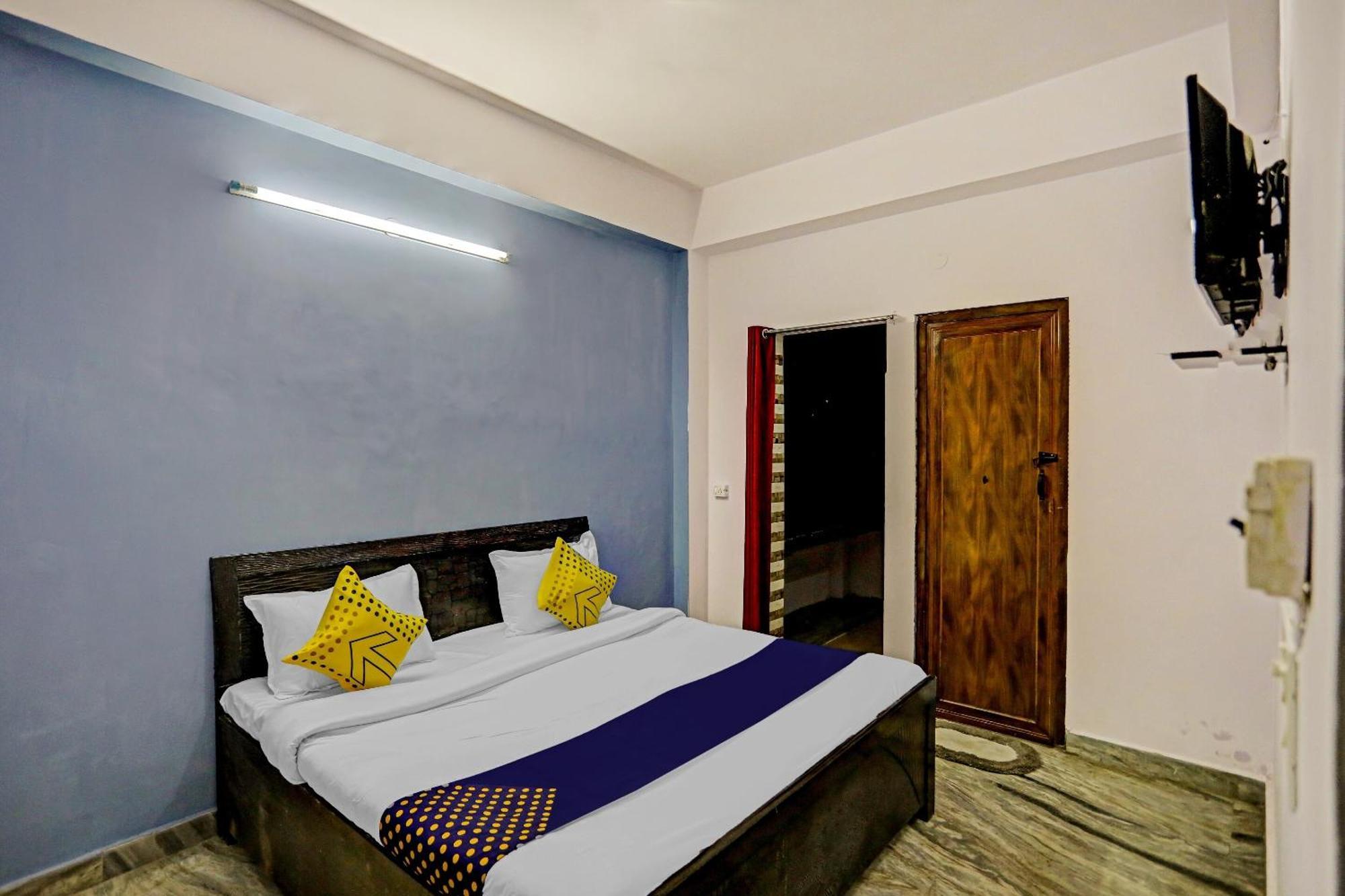 SPOT ON 78763 Raj Hotel Vip Kālkāji Devi Exterior foto